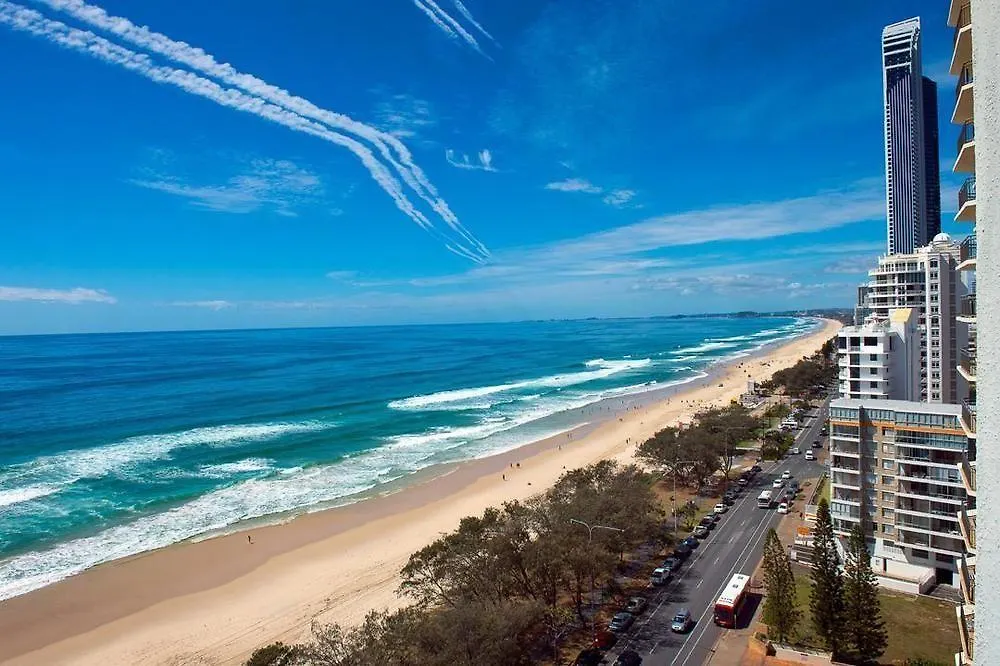 International Beach Resort Gold Coast 4*,