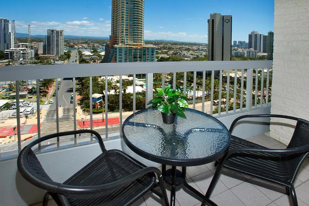 International Beach Resort Gold Coast 4*,